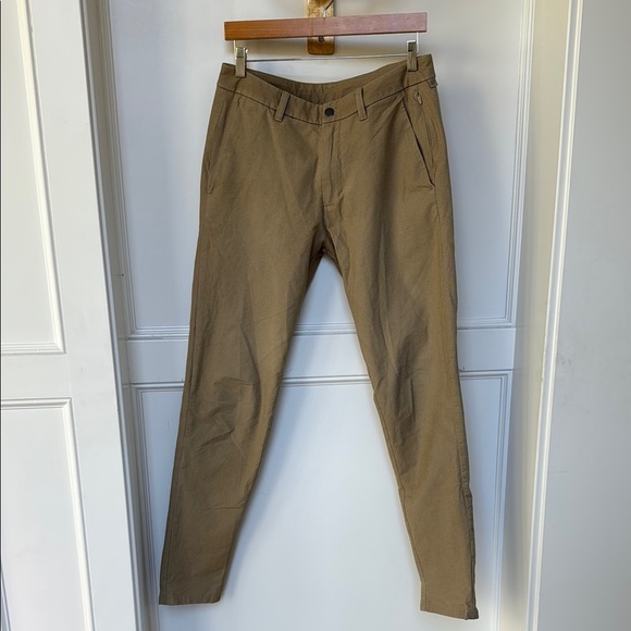 Lululemon Men’s Classic Fit Straight Leg Trouser Chino Tan Khaki Size 31 - Picture 2 of 8